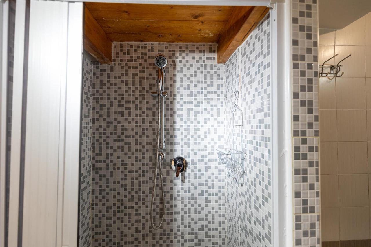Apartment With Sea View With 2 Lifts Above Montesanto! Неаполь Экстерьер фото