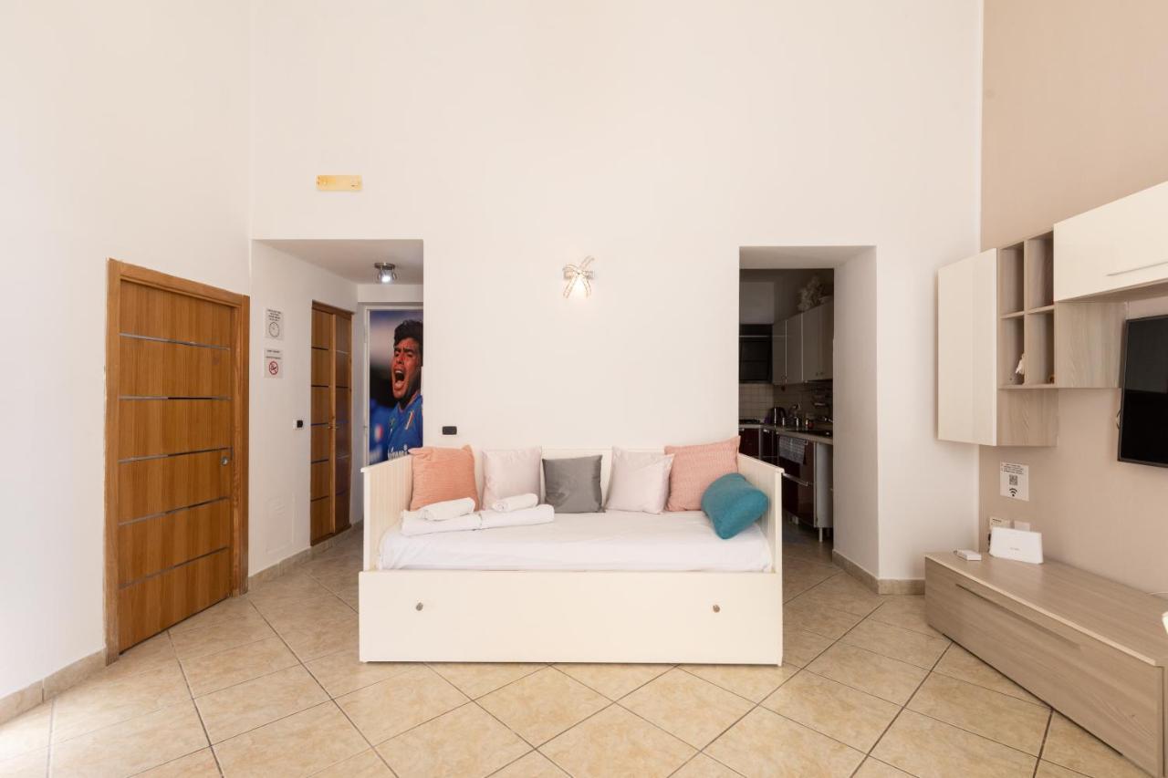 Apartment With Sea View With 2 Lifts Above Montesanto! Неаполь Экстерьер фото